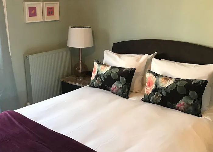 Bampton Townhouse